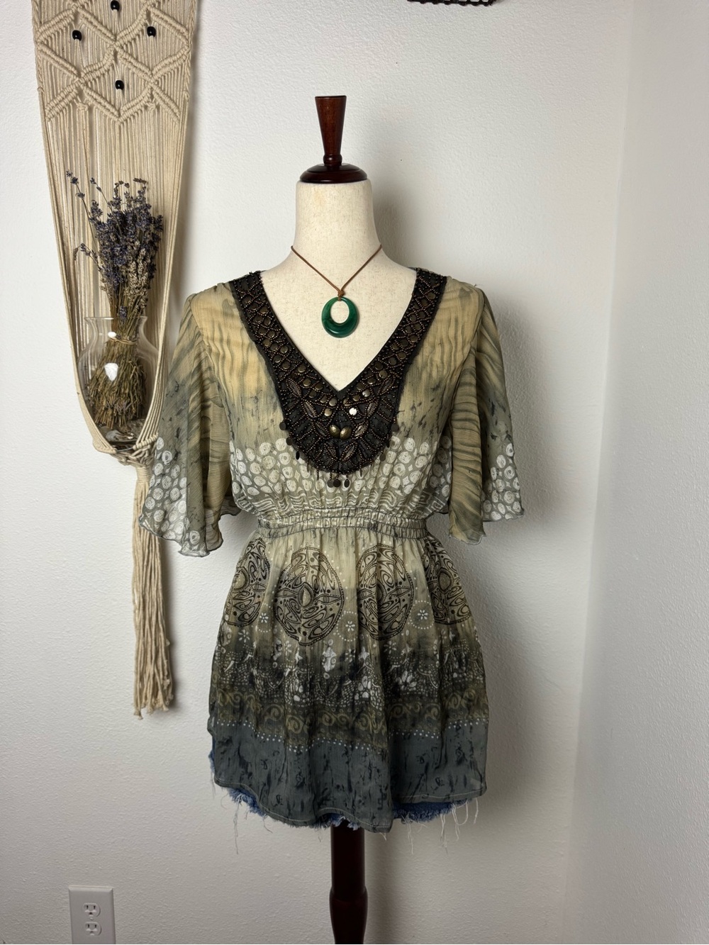Harlow Olive Green and Gray Printed V-Neck Flutter Sleeve Tunic